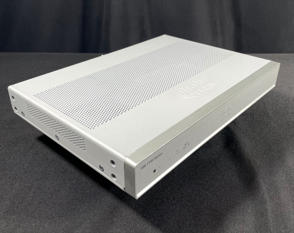 Маршрутизатор Cisco C1111-8PLTEEA — фото 3