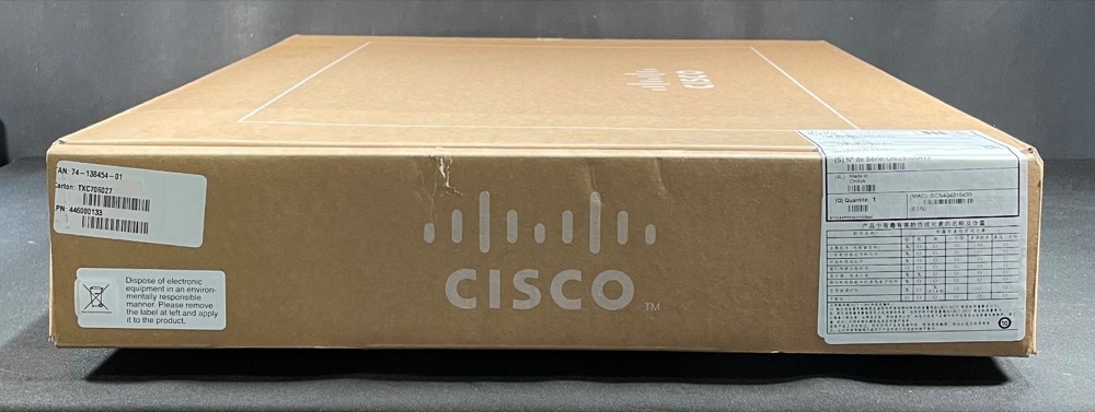 Коммутатор Cisco C1300-24FP-4X — фото 1