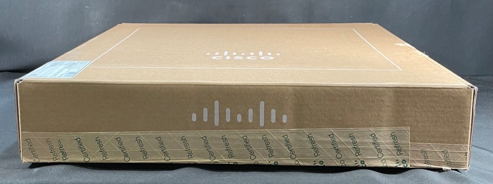 Коммутатор Cisco C1300-24FP-4X — фото 2