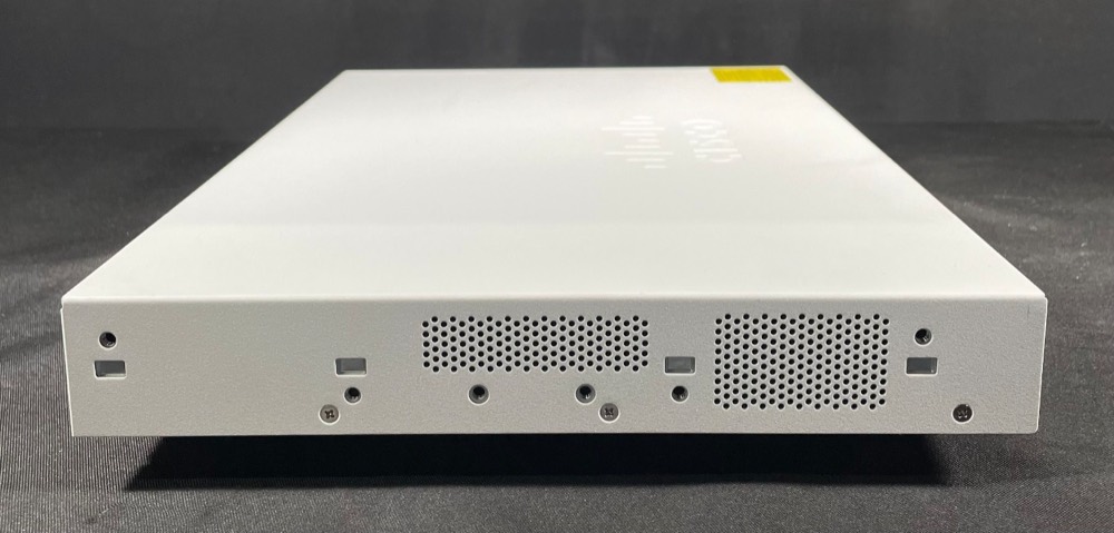 Коммутатор Cisco C1300-24XT — фото 3