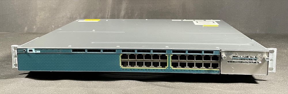 Коммутатор Cisco Catalyst 3560X — фото 1