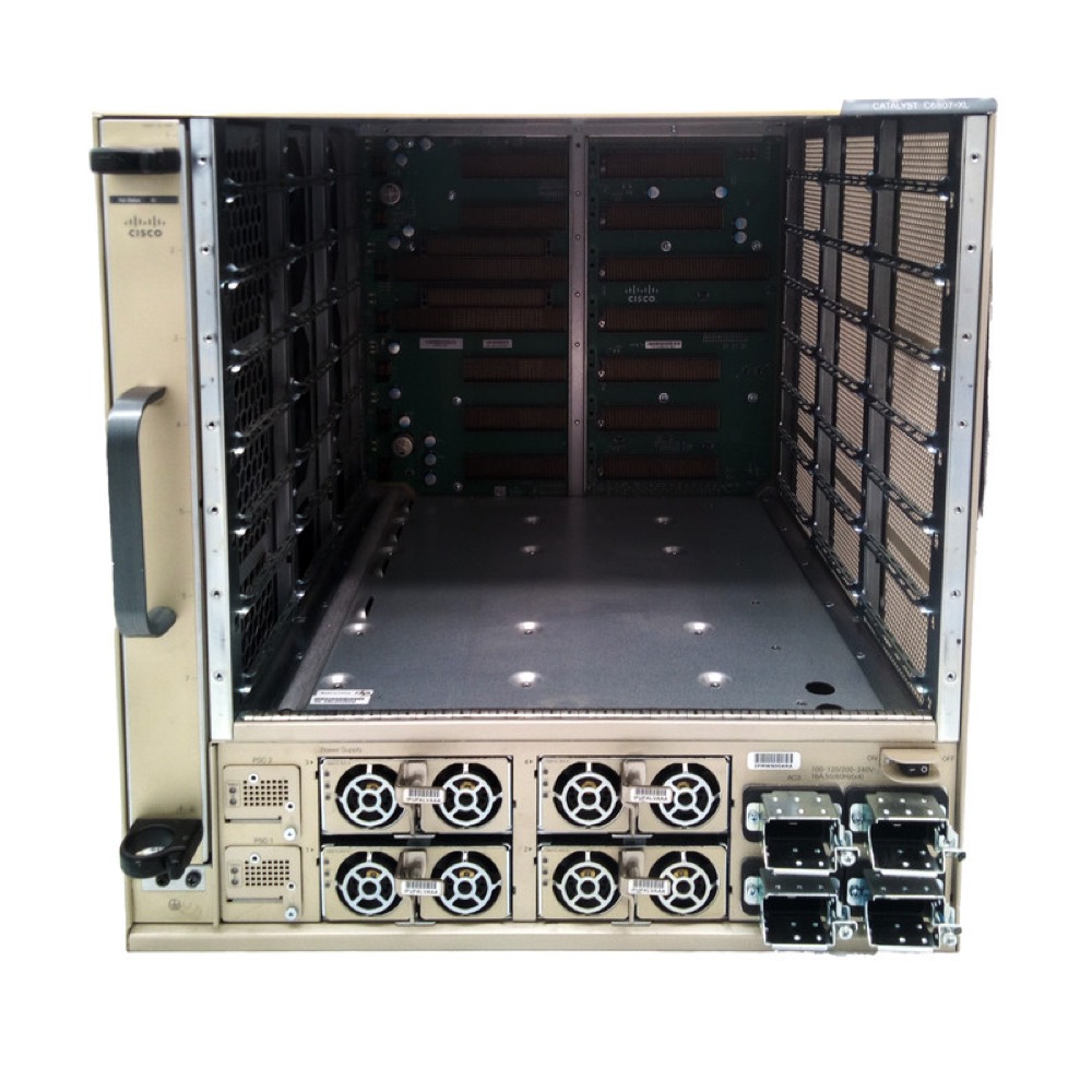 Коммутатор New Cisco C6807-XL Catalyst Chassis Switch w/ 4x C6800-XL-3KW-AC — фото 1