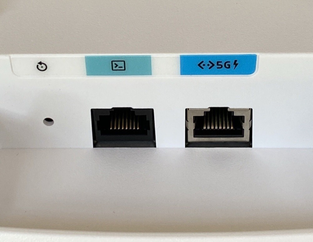 Точка доступа Wi-Fi Cisco C9130AXE-B — фото 2