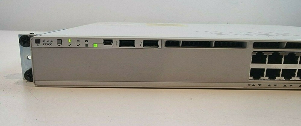 Коммутатор Cisco C9200-24T-A — фото 1
