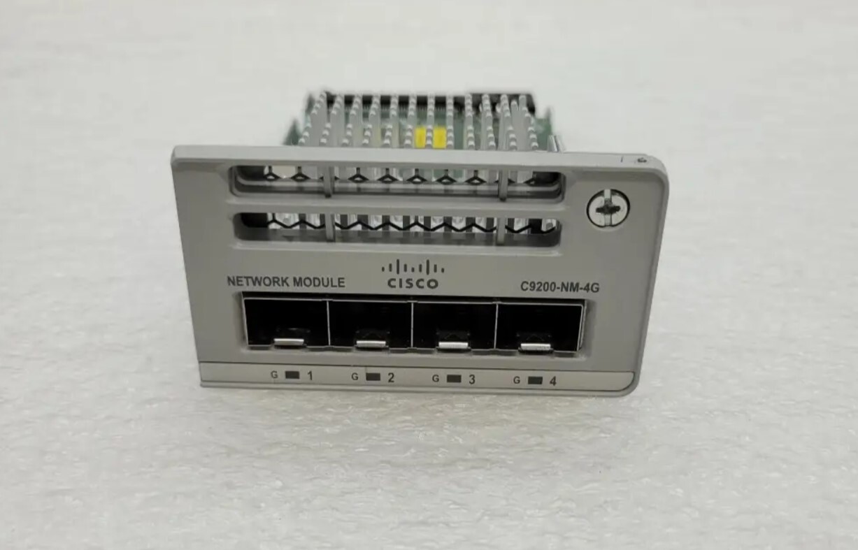 Коммутатор Cisco C9200-NM-4G — фото 1