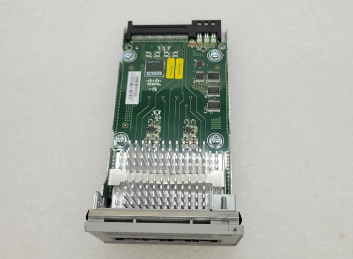 Коммутатор Cisco C9200-NM-4G — фото 2