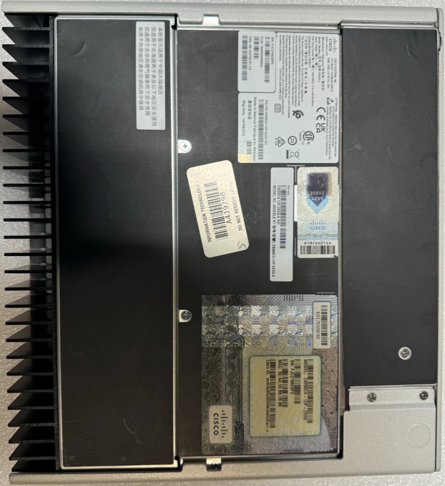 Коммутатор Cisco C9200CX-12P-2X2G-A — фото 3