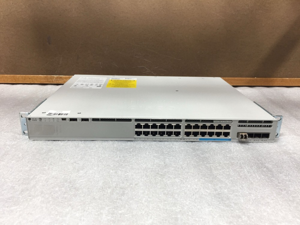 Коммутатор Cisco C9200L-24PXG-4X-A — фото 1