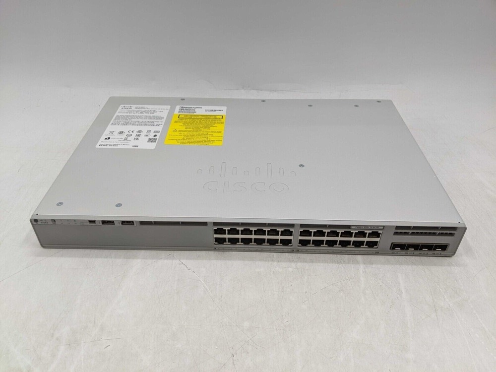 Коммутатор Cisco C9200L-24T-4G-A — фото 1