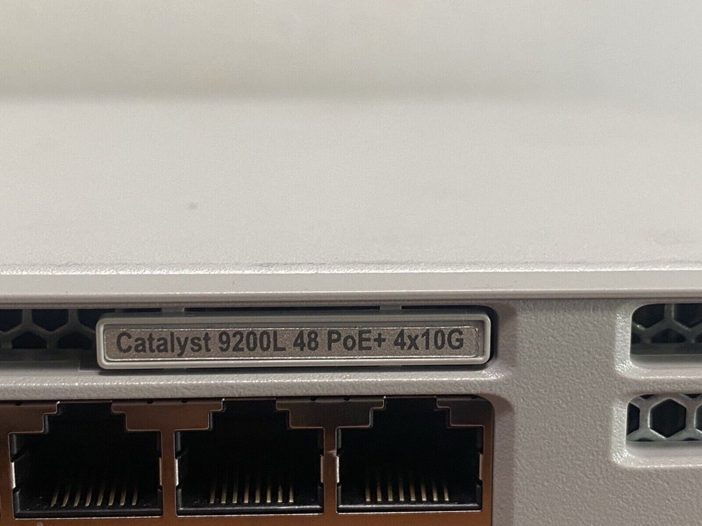 Коммутатор Cisco C9200L-48P-4G-A — фото 2