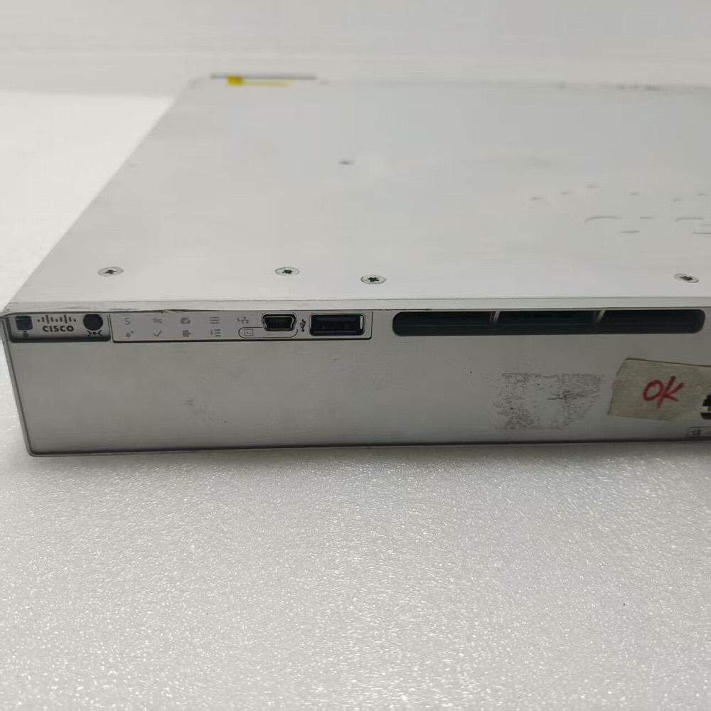 Коммутатор Cisco C9300-24U-S — фото 2