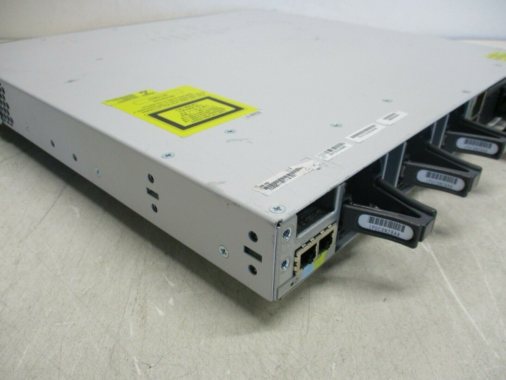 Коммутатор Cisco C9300-48T-A (ОТКРЫТЫЙ КОРОБ) — фото 2