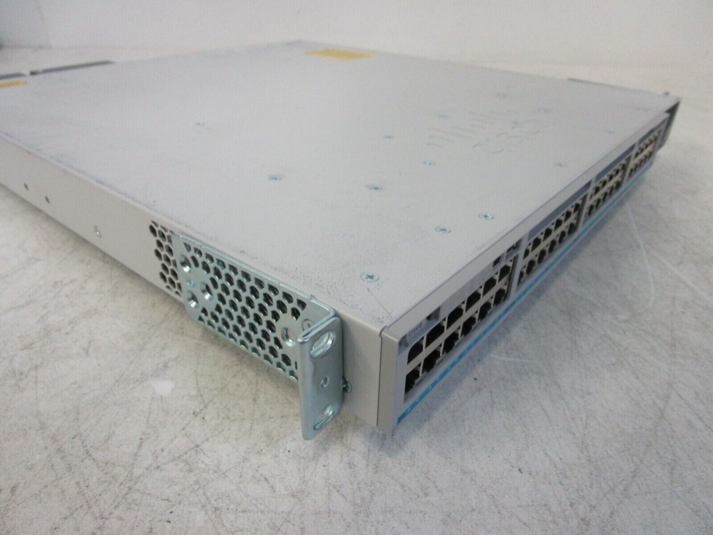 Коммутатор Cisco C9300-48UN-A — фото 2