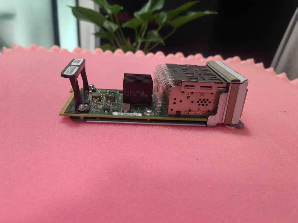 Модуль Cisco C9300-NM-8X — фото 2