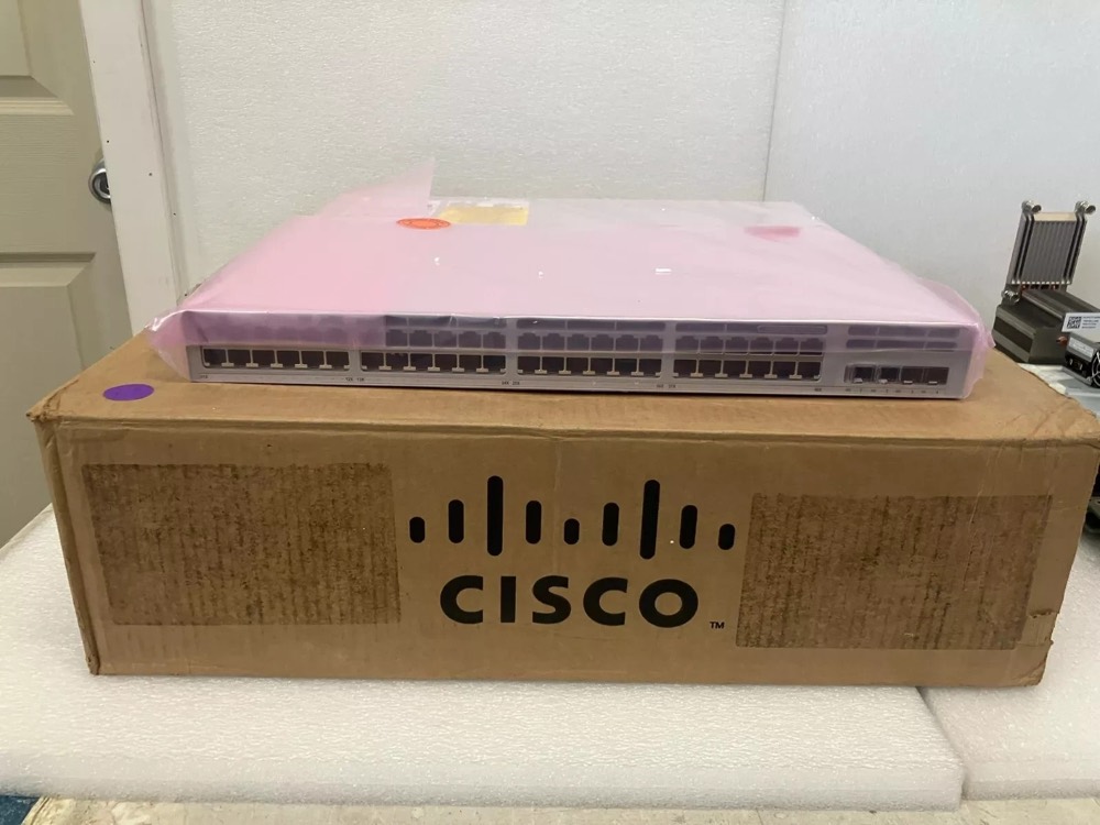 Коммутатор Cisco C9300L-48P-4X-A — фото 2