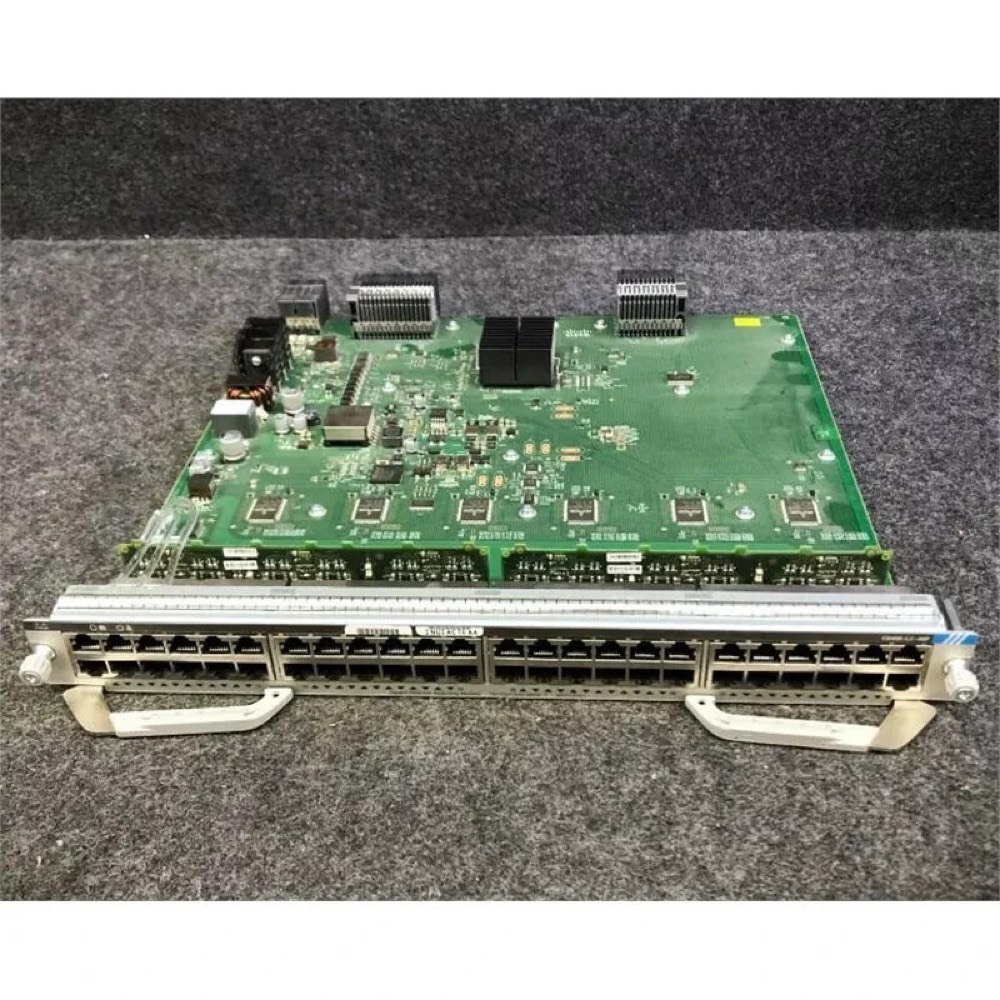 Коммутатор Cisco C9400-LC-48P — фото 1