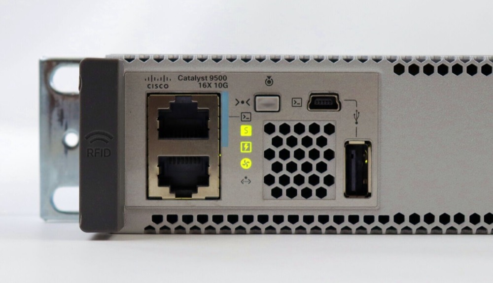 Коммутатор Cisco C9500-16X-A — фото 3