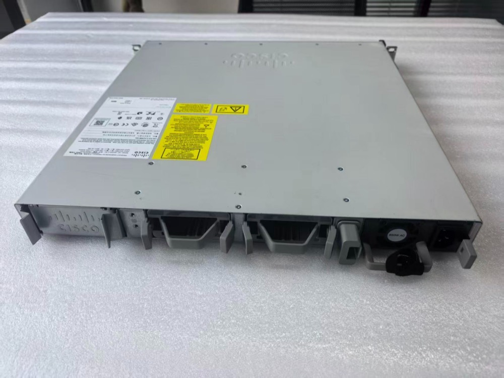 Коммутатор Cisco C9500-32QC-A — фото 3