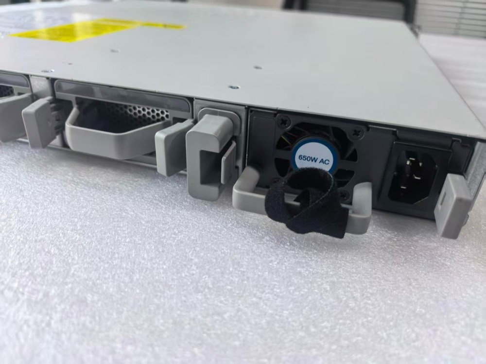 Коммутатор Cisco C9500-32QC-A — фото 4