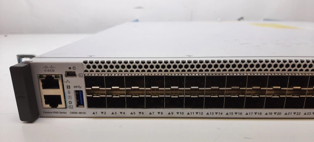 Коммутатор Cisco C9500-48Y4C-A — фото 2