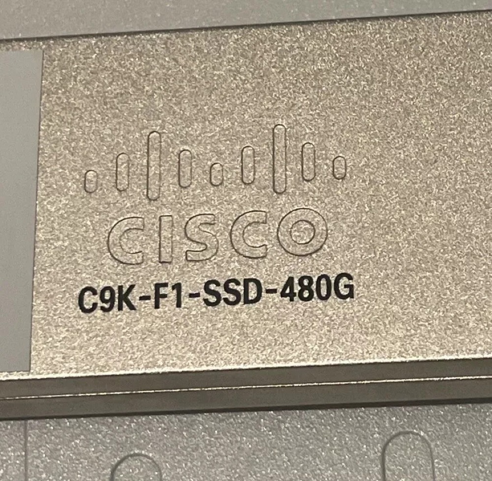 SSD-накопитель Cisco C9K-F1-SSD-480G — фото 1