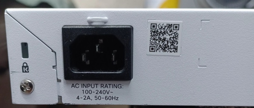 Коммутатор Cisco CBS250-24P-4G — фото 2