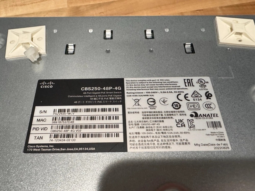Коммутатор Cisco CBS250-48P-4G — фото 3