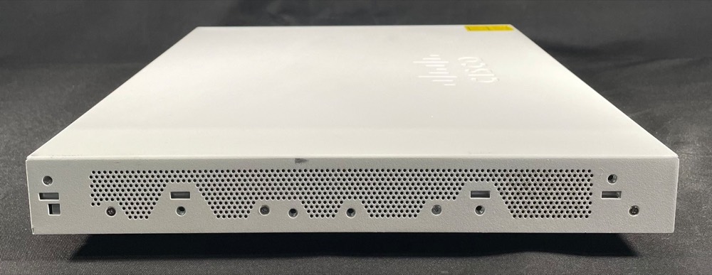 Коммутатор Cisco CBS350-48FP-4X, 48 портов PoE+, 4×SFP+ 10G — фото 3