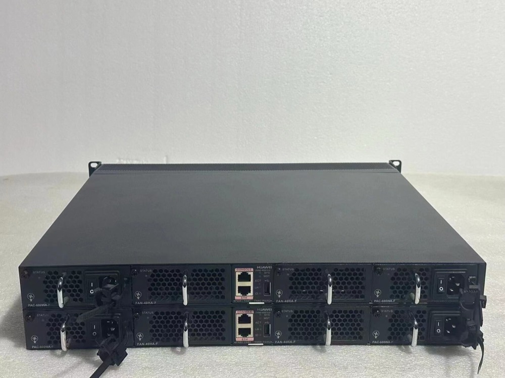 Коммутатор Huawei CE6860-48S8CQ-EI — фото 2