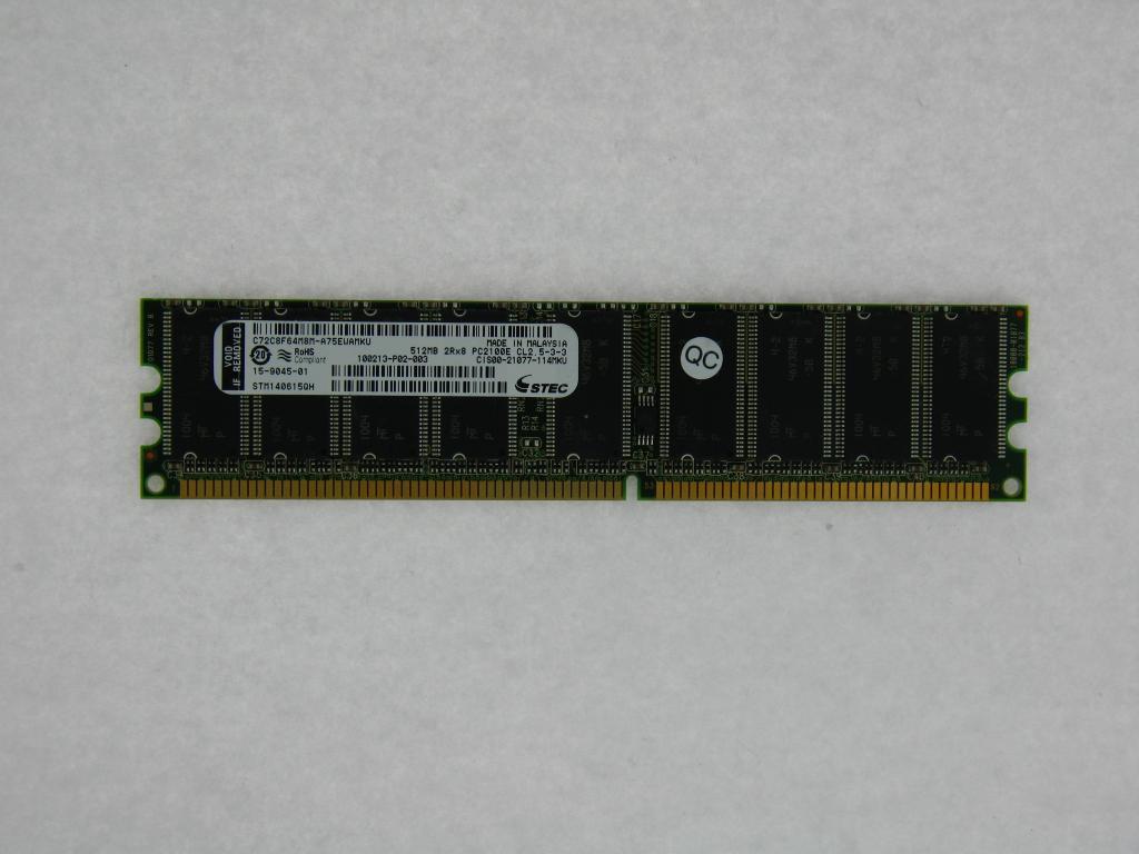 Память 512Mb 2Rx8 PC2100E CIS00-21077-114 Cisco MEM2800-512D 15-9045-01 — фото 1