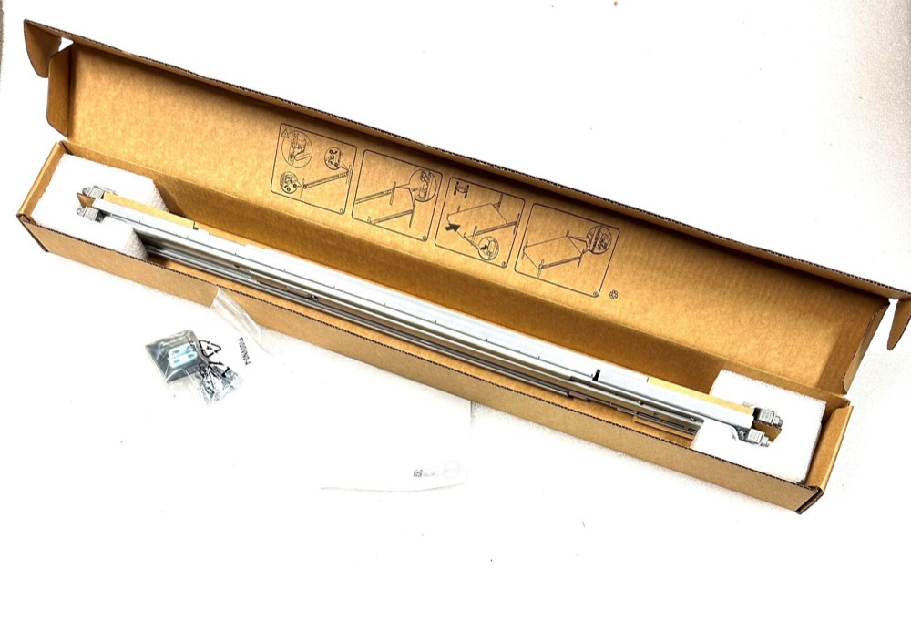 Крепление CN0DT Dell KINGSLIDE 19” Universal Rack Rail Kit 71.5-93cm Adjustable for 2U — фото 1