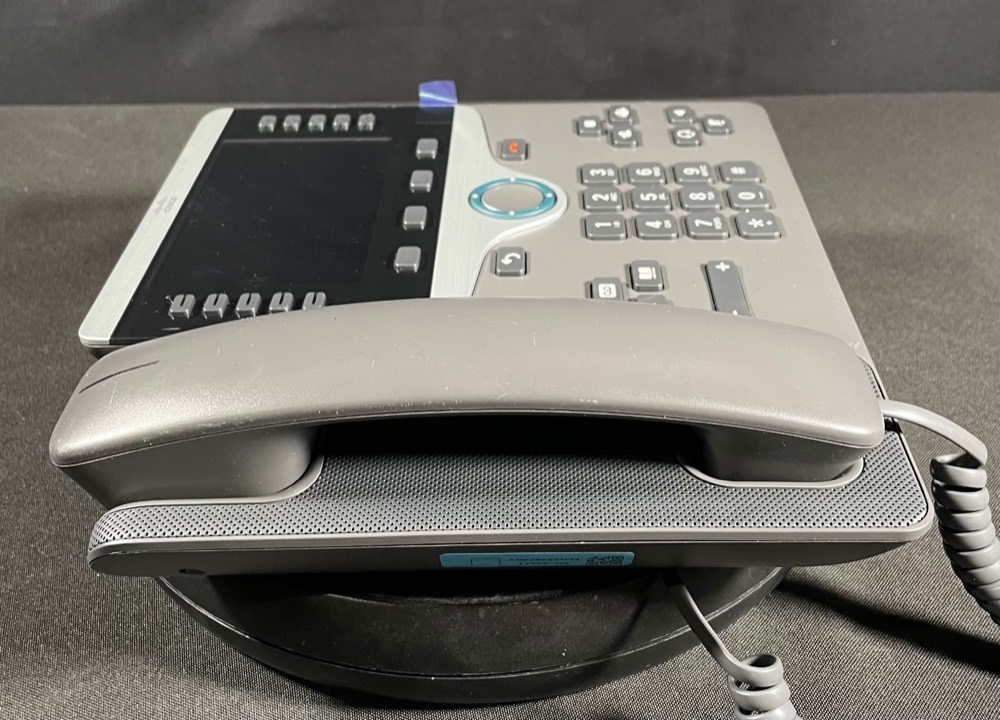 IP-телефон Cisco CP-8861-3PCC-K9 — фото 3