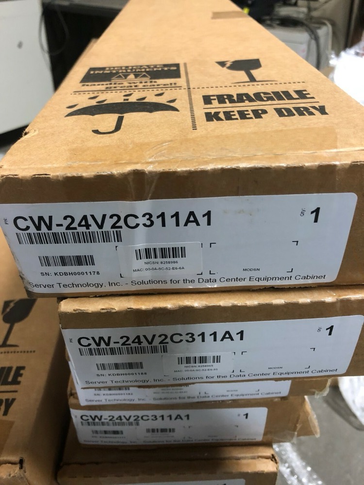 Сервер server tech CW-24V2C311A1 Horizontal PDU, SeverTech 69" — фото 1