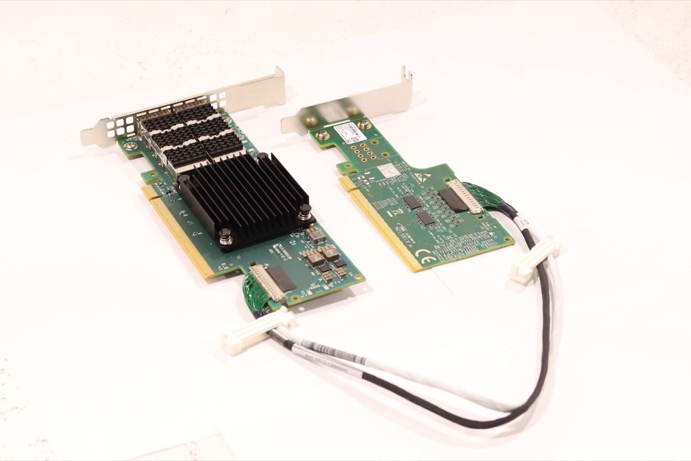 Сетевая карта Mellanox CX654106A 2-Port 100GbE NIC W/Aux Card & Cable P/N: MCX654106A-ECAT — фото 1