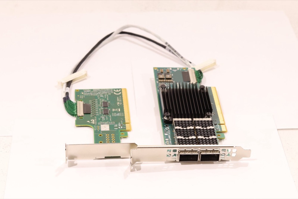 Сетевая карта Mellanox CX654106A 2-Port 100GbE NIC W/Aux Card & Cable P/N: MCX654106A-ECAT — фото 2