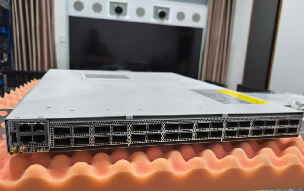 Оборудование Cisco Cisco8101-32FH-O — фото 1