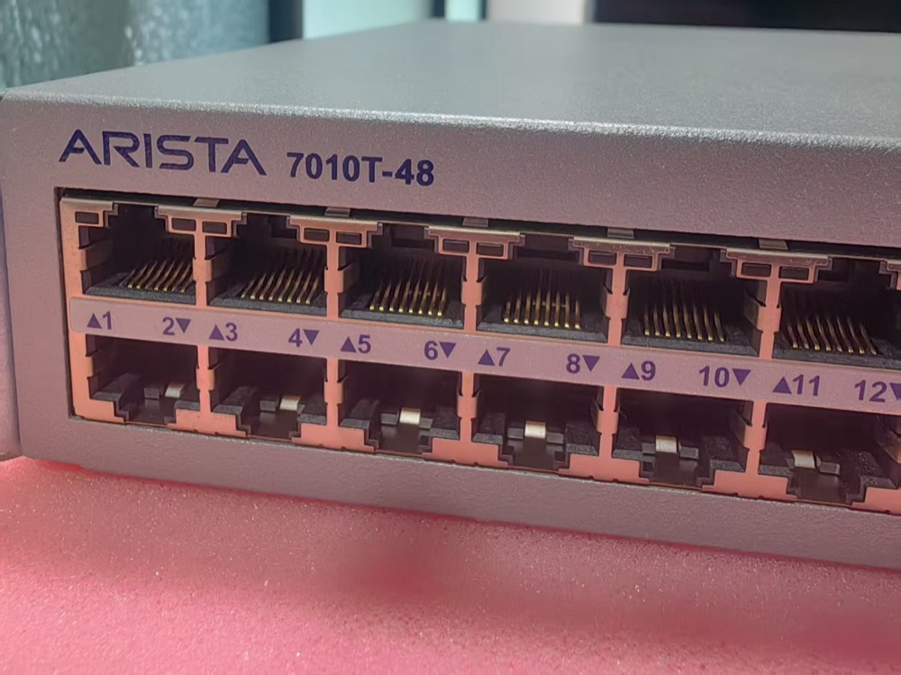 Коммутатор Arista DCS-7010T-48 — фото 1
