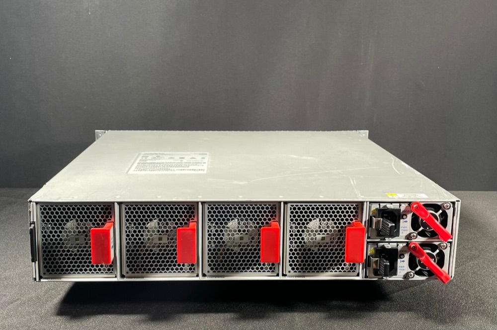 Коммутатор Arista DCS-7050SX-128-F — фото 3