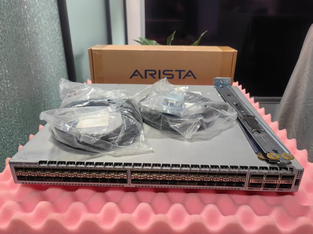 Коммутатор Arista DCS-7050SX2-72Q-F — фото 2