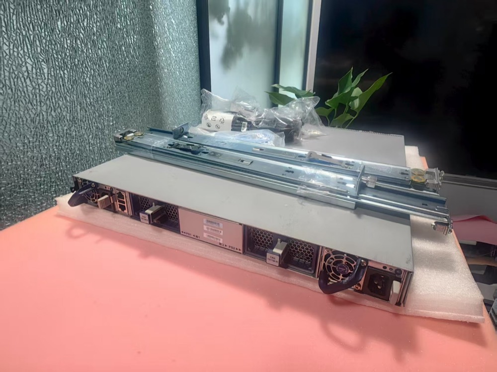 Коммутатор Arista DCS-7050SX3-48YC8-R — фото 2