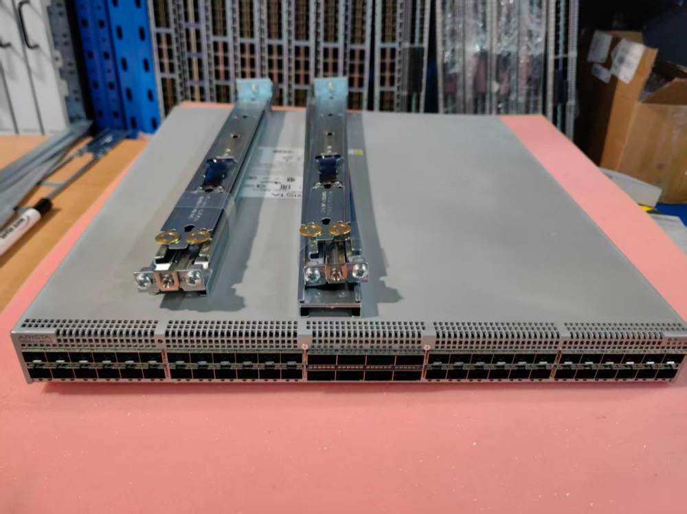 Коммутатор Arista DCS-7050SX3-48YC8-R — фото 4