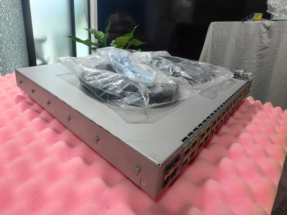 Коммутатор Arista DCS-7160-32CQ-R — фото 4