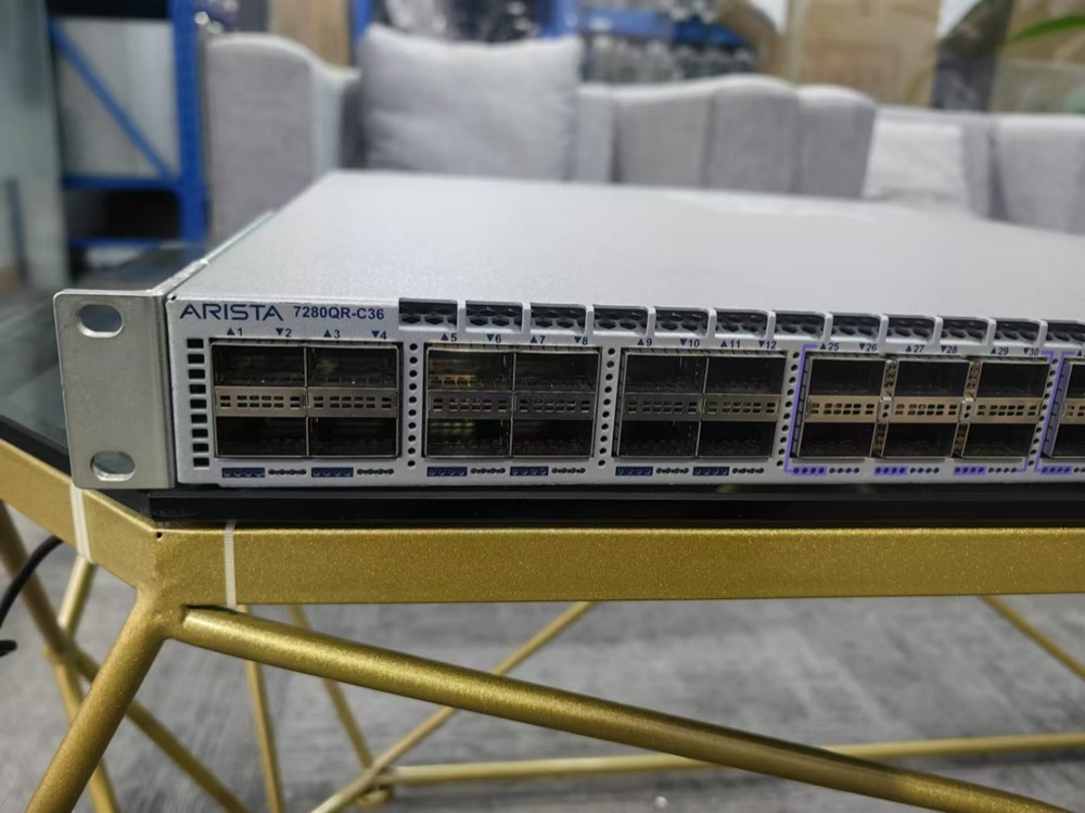 Коммутатор Arista DCS-7280QR-C36-R — фото 1