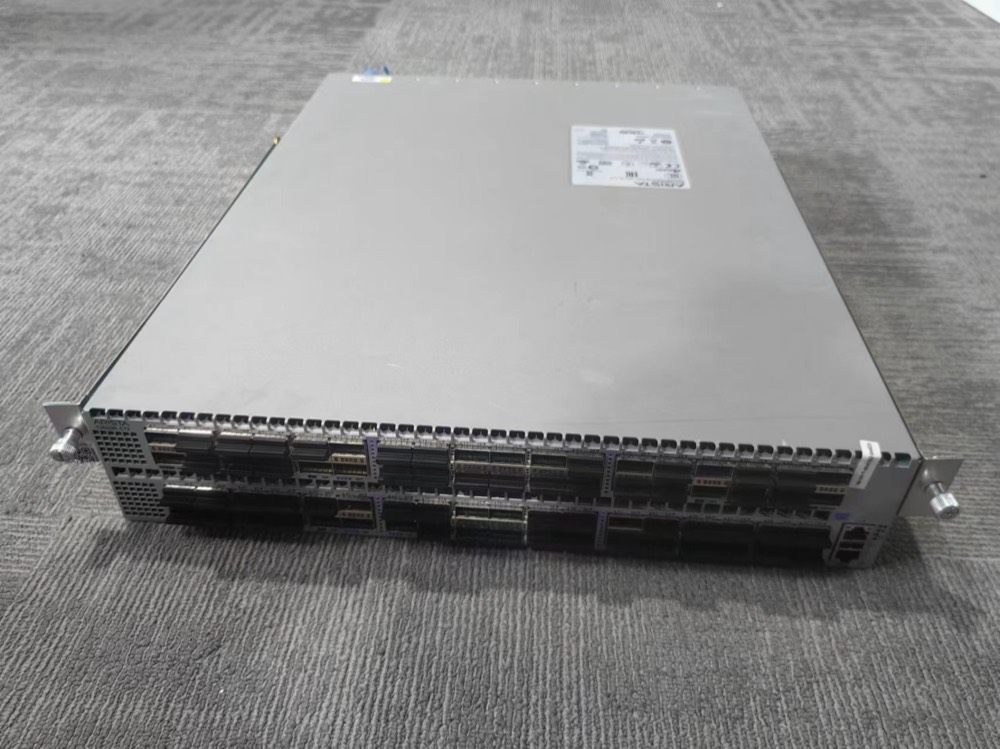 Коммутатор Arista DCS-7280QR-C72-R — фото 1