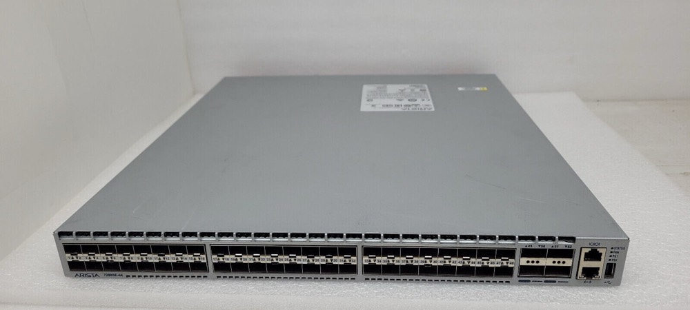 Коммутатор Arista DCS-7280SE-64 — фото 1