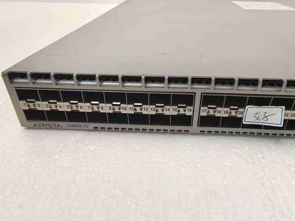 Коммутатор Arista DCS-7280SE-72 — фото 1
