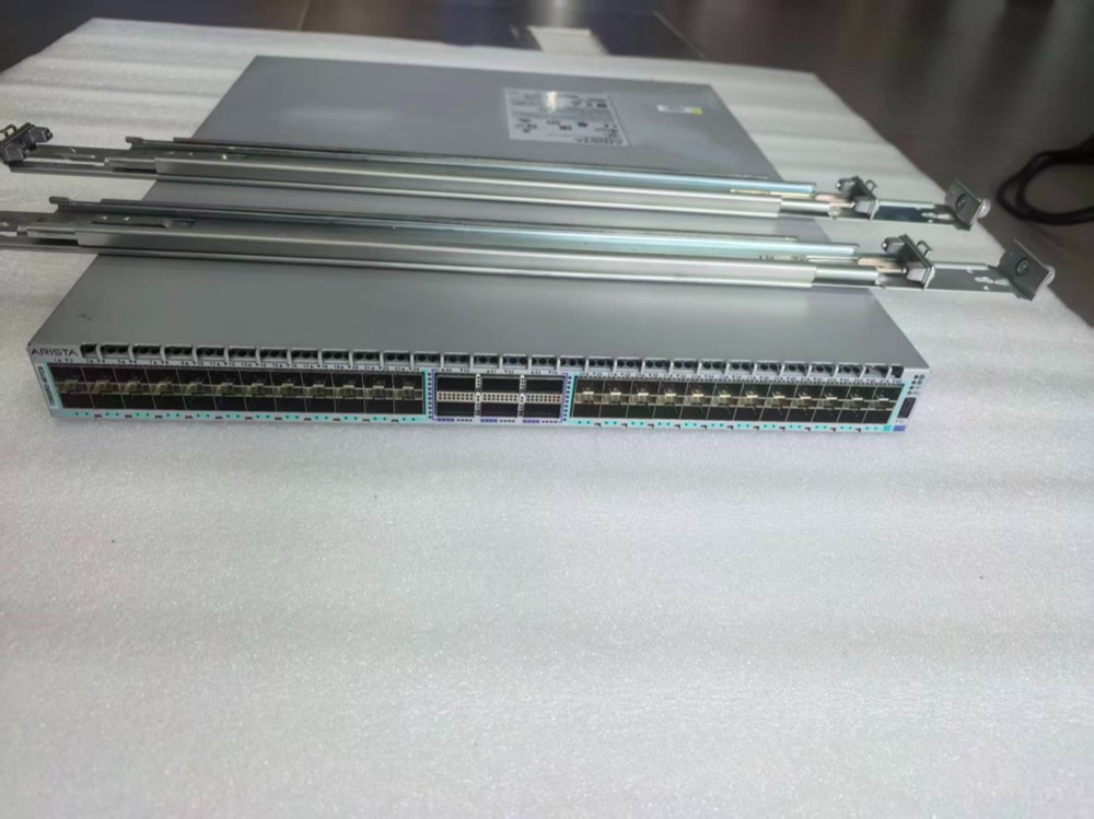 Коммутатор Arista DCS-7280SR2-48YC6-M-R — фото 3