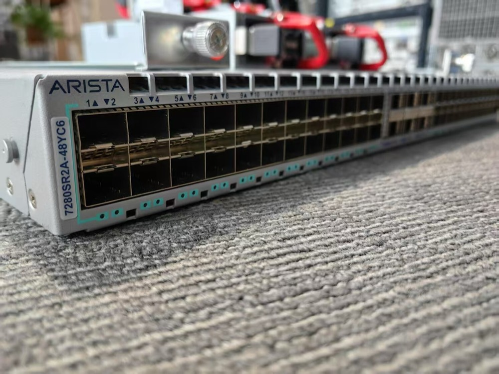 Коммутатор Arista DCS-7280SR2A-48YC6-F — фото 2