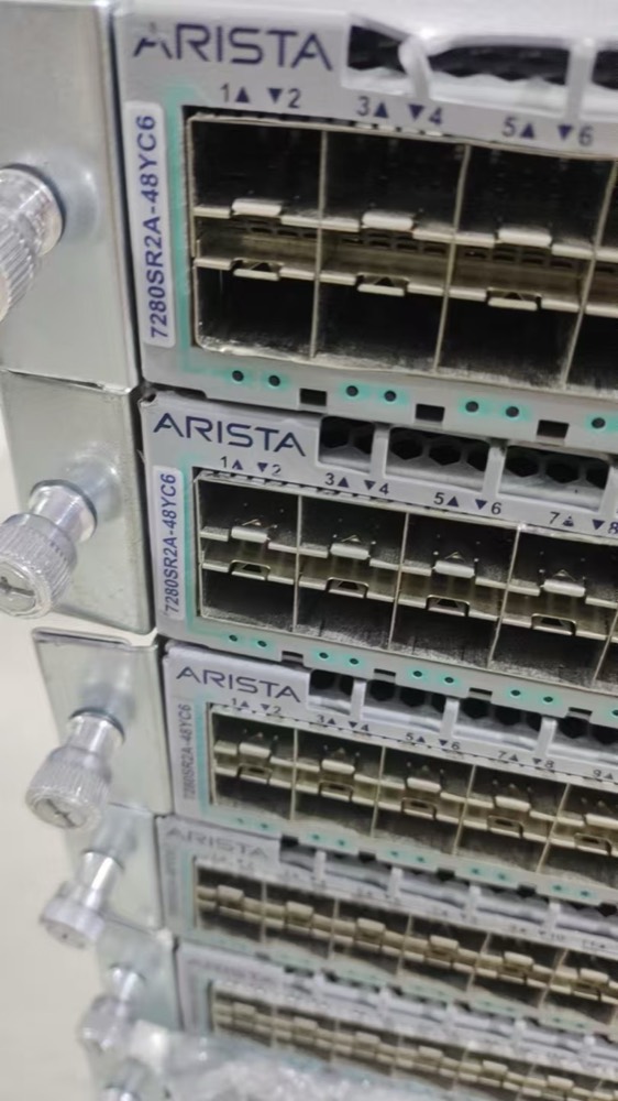 Коммутатор Arista DCS-7280SR2A-48YC6 — фото 1