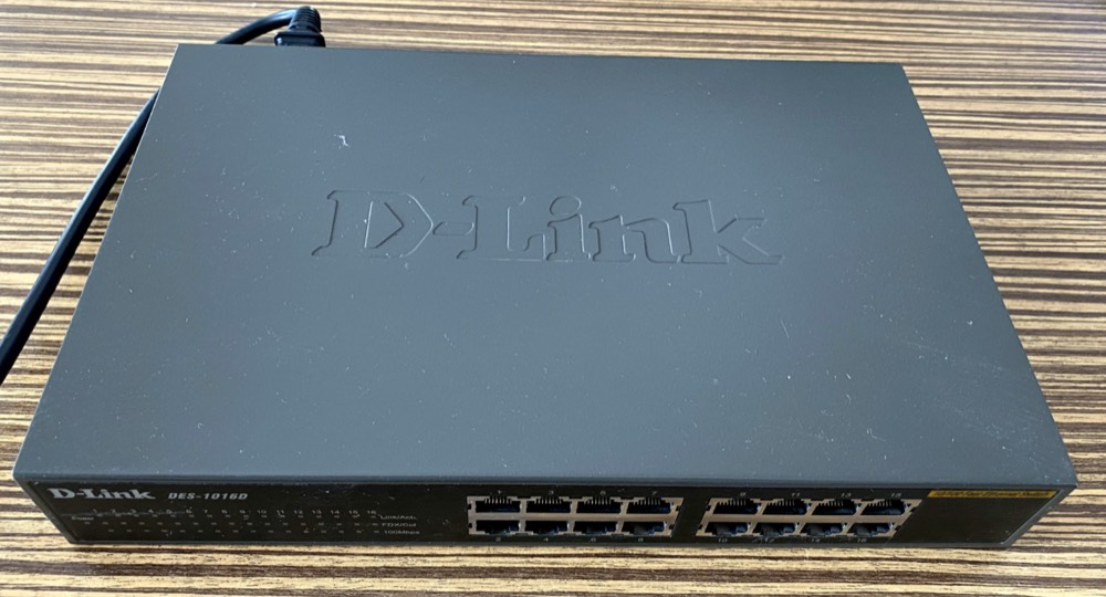 Коммутатор D-link DES-1016D — фото 1